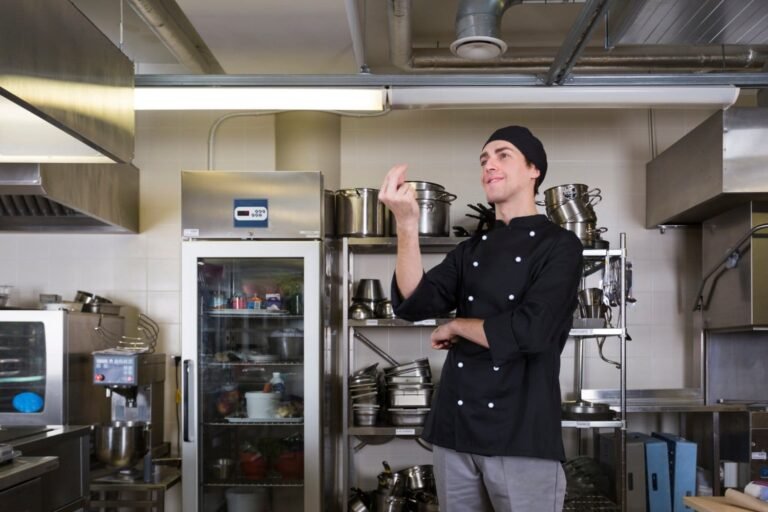 Image optimisée : Assurance qualité : l&rsquo;importance de l&rsquo;inspection des hottes de cuisine commerciale dans le grand Montréal