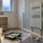 Salle de bain humide : le radiateur mural comme premier levier anti-condensation